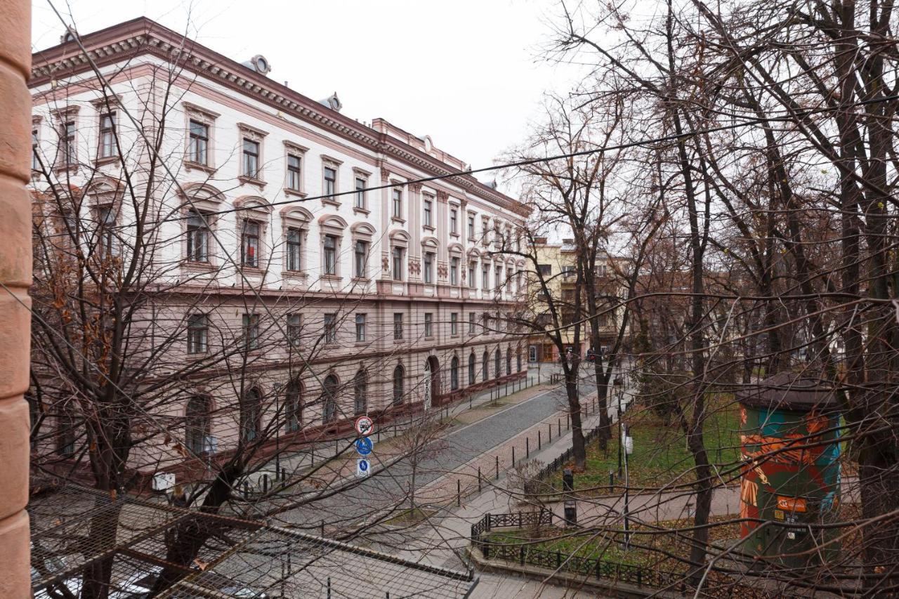 Passage Apartment Iwano-Frankiwsk Exterior foto